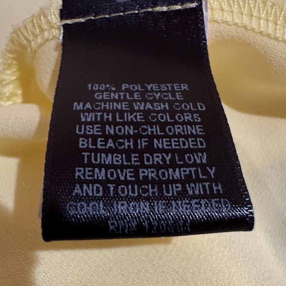 Torrid sheer flowy yellow Lace Trim Women's camo tank. Size 1. GUC - Picture 5 of 9